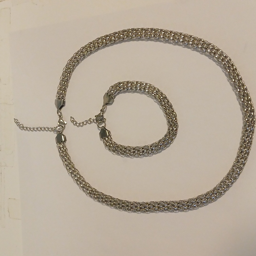 Flat Popcorn Chain Choker Necklace (20-22 in) and Bracelets in ION plated YRG.